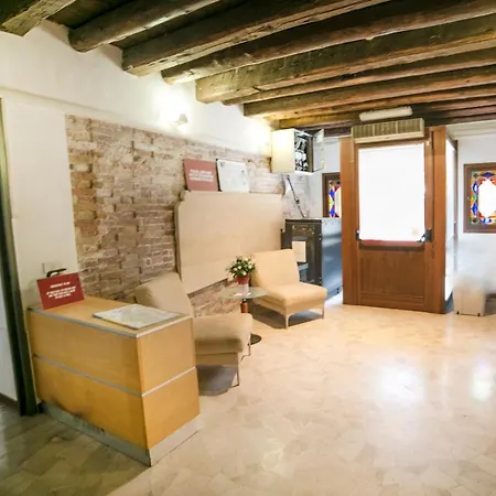 Haven San Toma Hostel Venice